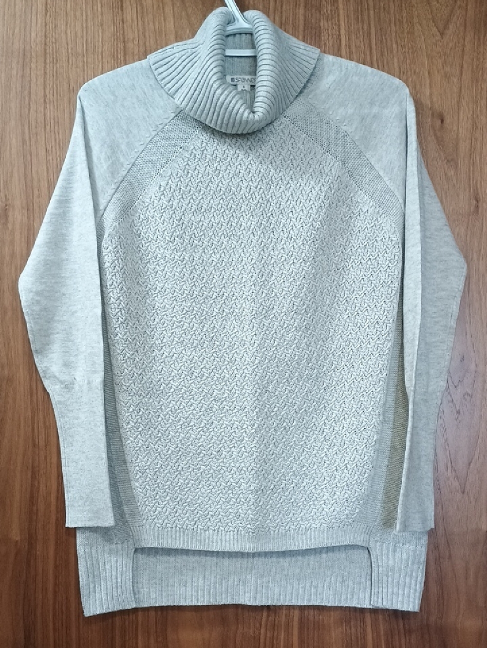 SPANNER Light Gray Cable Turtleneck Sweater S